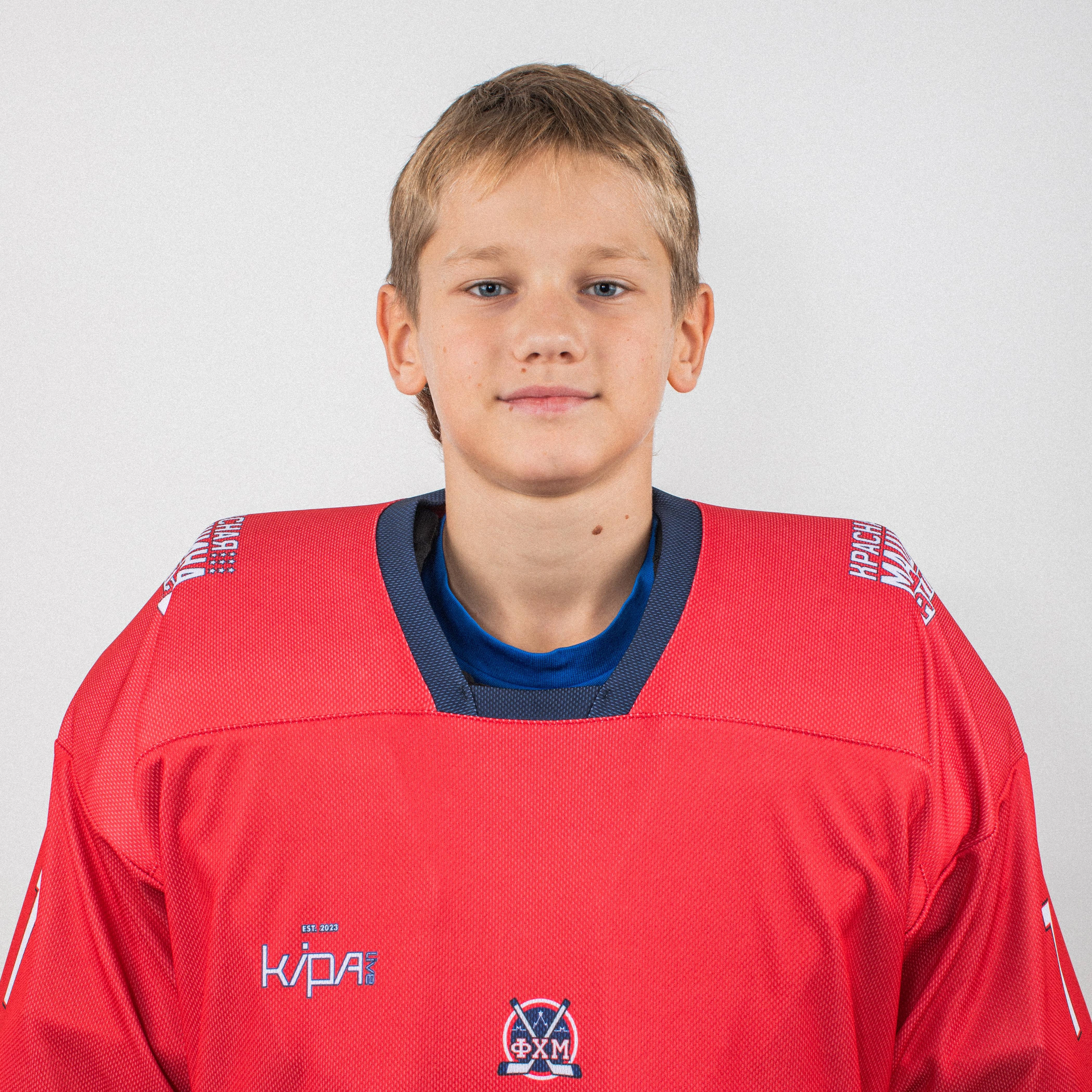 Дмитрий Головня