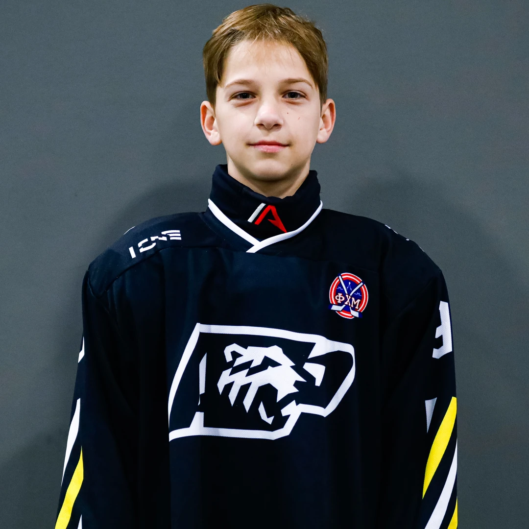Артемий Устинкин
