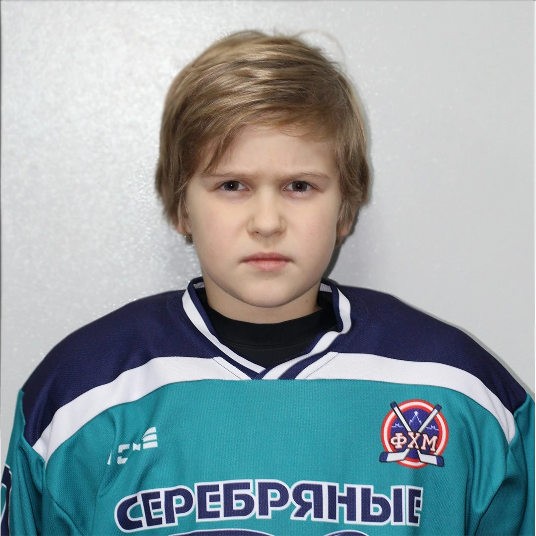 Петр Листов
